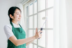 失敗しない窓フィルムの選び方！賃貸OKな種類からプロが教える施工の注意点まで